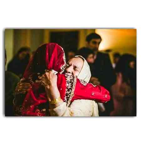 "قتل پہلے کیا رواجوں نے"
"دفن کو پھر ڈولیاں بنائ گئ"