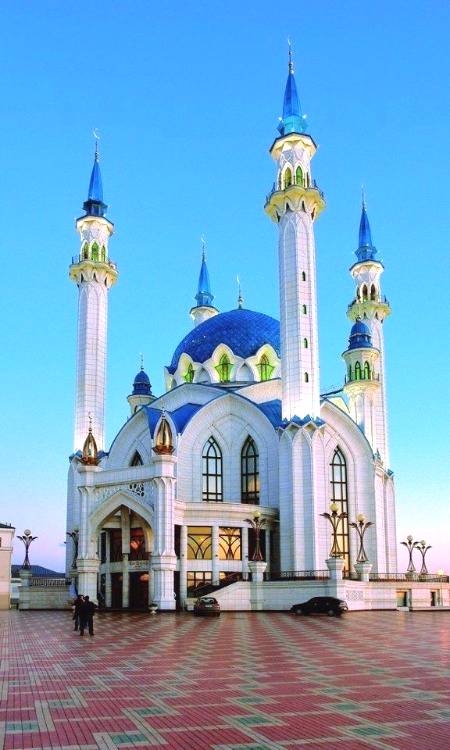 Rassia_Kazan
Qolsharif Mosque (kazan_Rassia)
The qolsharif Mosque located in kazan Krimlin was the largest Mosque in Rassia💕