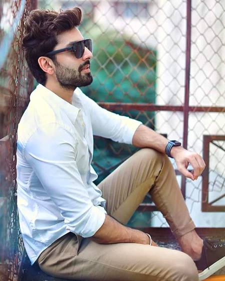 You need friends to be successful in life, but to be more successful, you need better enemies.👉🚫🚫🚫😎😎