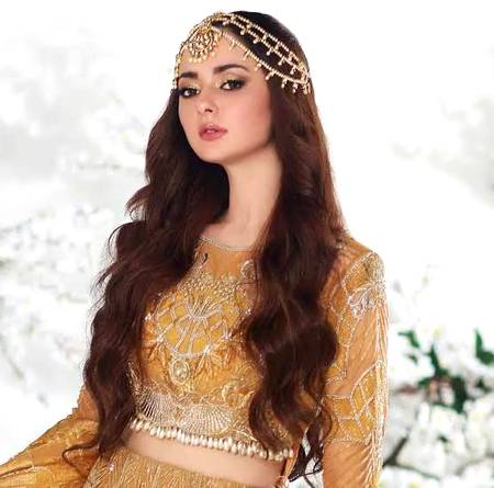 Hania Amir