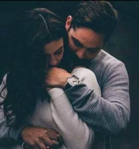 بچا کے رکھا ہے خود کو تیری خاطر.😘
کوئی پیار سے دیکھے تو برا لگتا ہے☺️