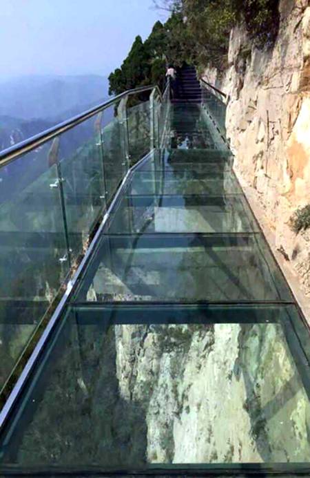 Glass bridge china