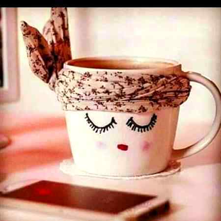 نا جانے کیوں آتے ہیں زندگی میں وہ لوگ 
وفائیں کر نہیں سکتے باتیں ہزار کرتے ہیں۔۔