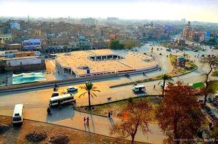FaNtAsTic AriaL view of Ghanta Ghar MuLtAn <3