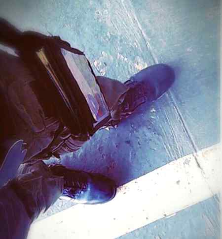 کتاب دل پہ لکھا نقش تیری یادوں کا ****
مٹاؤں کیسے کہ تحریر بڑی پختہ ھے****