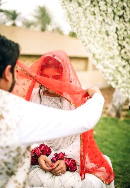 مسافر عشق 💑 کا ہوں میں میری منزِل محبت ہے,

تیرے👩دل❤ میں ٹہر جاؤں اگر تیری  اجازت 😘 ہوں..❤️❤️❤️
👈