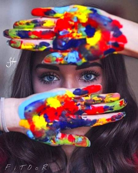 ہم فنا ہوگئے ان کی آنکھیں دیکھ کر
نہ جانے آئینہ کیسے دیکھتے ہونگے۔۔