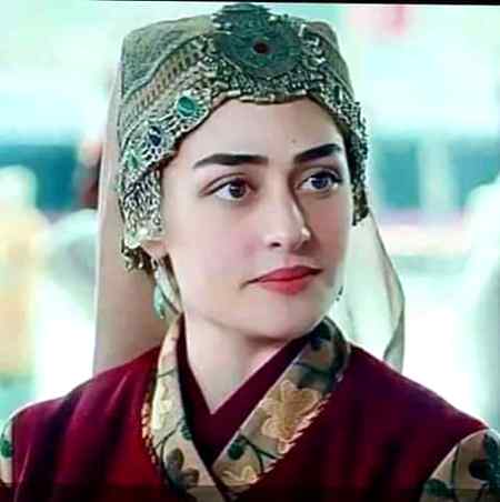 شکایتں بھی تھیں اُسے____ تو میرے خلوص سے
عجیب تھا وہ شخص میری عادتیں نہ سمجھ سکا