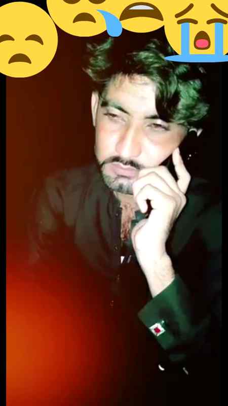 Din raat mujhy mnany me lgati tum tw y bhe km tha mgr asfos ab zrort nhi rhe tujhy Meri Arham💔Ali