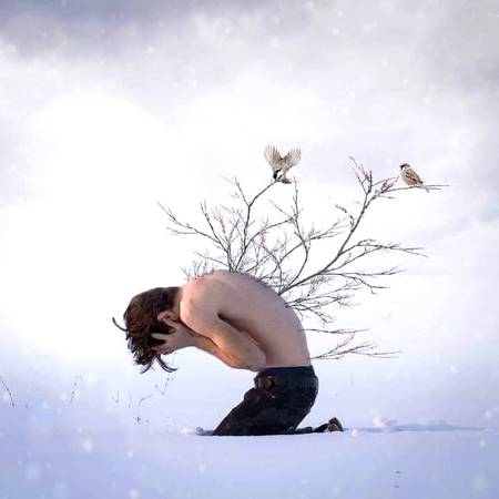 سادگی تو ہماری ذرا دیکھئے۔
اعتبار آپ کے وعدے پر کر لیا۔
بات تو صرف ایک رات کی تھی
انتظار پوری عمر کر لیا۔