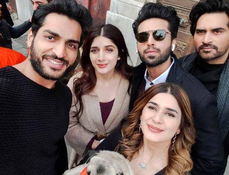 Pic 🔥omar🔥kubra🔥mawra🔥fahad🔥🔥 and hamayu saeed... like 👍🏻