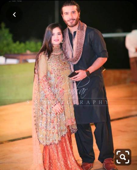 Farooz khaan With Wife Alezy