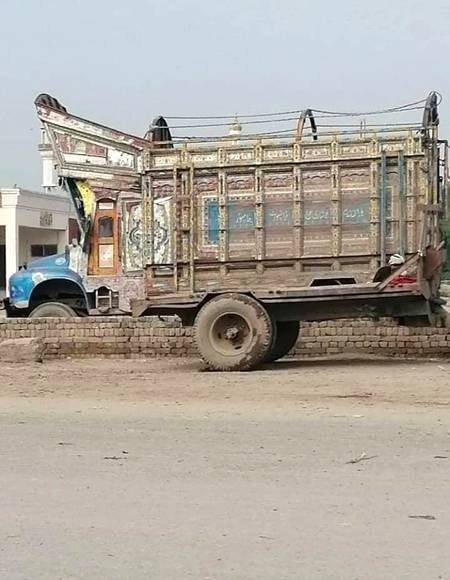 😯😯 btao kesa Kamal he😯😯