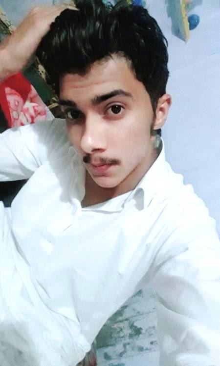 سب کہتے ہیں اپنا وقت آے گا

وقت آتا نہیں وقت لاناپڑتا ہے