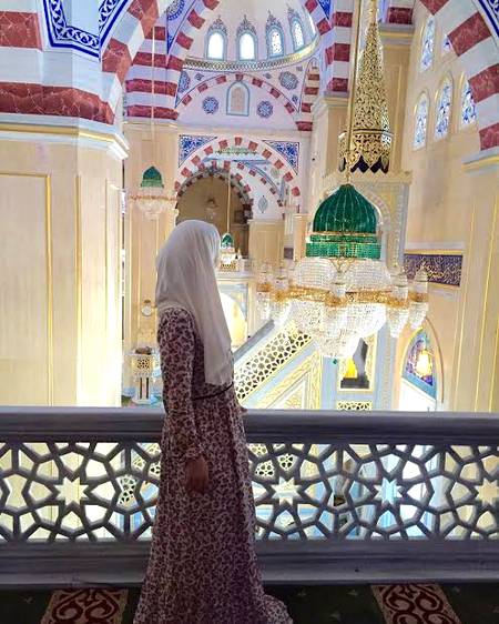 اس دنیا میں کوئی غروب آخری نہیں ، ہر غروب کے لیے ایک نیا طلوع مقدر ہے۔


 بشرط یہ کہ آدمی اپنی شام کو واپس صبح میں تبدیل کرنے کا حوصلہ رکھتا ہو.