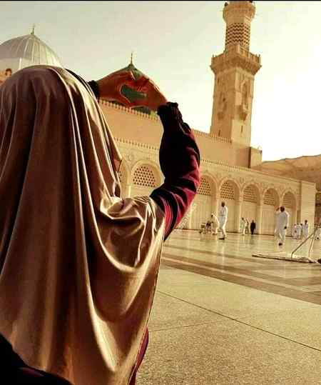 حالِ ❤️ دل  کس  کو🍃  سنائیں 💖آپ ﷺ کے ہوتے🍃 ہوئے
کیوں کسی کے🍃 در پہ جائیں💕 آپ ﷺ کے ہوتے 🍃ہوئے

میں  غلام 💖 مصطفی  ﷺ  ہوں 🍃یہ مری✨ پہچان ہے
غم مجھے💮 کیوں کر🍃 ستائیں💕 آپ ﷺ کے ہوتے🍃 ہوئے

شانِ محبوبی🍃 دکھائی جائے گی 🍃محشر کے دن
کون 💕 دیکھے گا خطائیں💖 آپ ﷺ کے ہوتے 🍃ہوئے