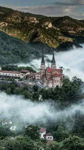 ☆ Mountain village covadonga | Spain ☆
