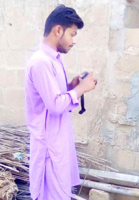 *-" اگر آپ نے مجھے لاکھوں میں چنا ہے تو وعدہ ہے میرا*

*آپ کو کروڑوں کی بھیڑ میں کھونے نہیں دوں گا"‐-❤️*
I miss you N