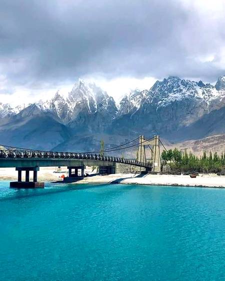 Beautiful pakistan salling birdge on shyok river khaplu valley