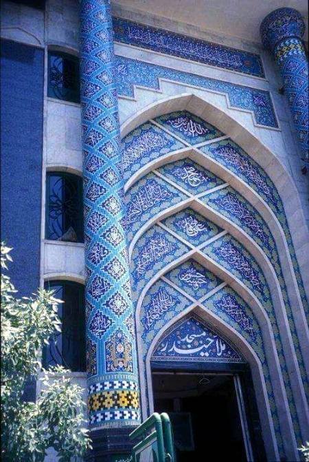 Beautiful Mosque entrance door with ceramic tile design of Islamic Architecture 💕💕