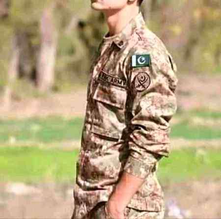 لوکاں دی بدمعاشی جوتی تلے کاکا سانو اپنی شرافت تے مان اے