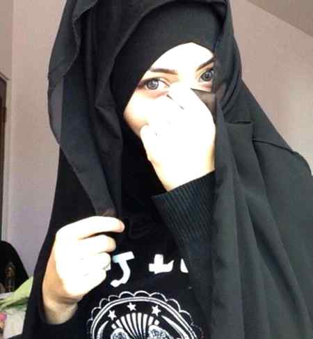 دب ہستا ہوا رکھے مجھ کو😊 میں تو ہسنے کی عادی ہوں😍 آپ لوگوں نے تو دعا نہیں دینی سوچا خود ہی دعا کرالوں سب بولیں😇. آمین