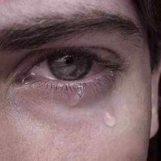 ہم نے خـــواب میں موت دیکھی

 رونے والوں میں تم نظر نہیں آئے 
🔥💔💔💔😥