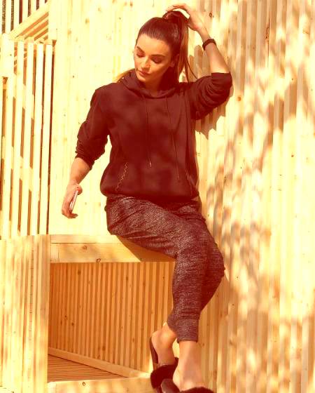 Sadia Khan!