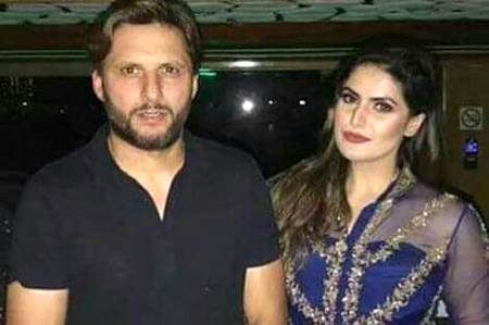 Pakistani cricketer shahid Afridi and Bollywood actress zareen khan