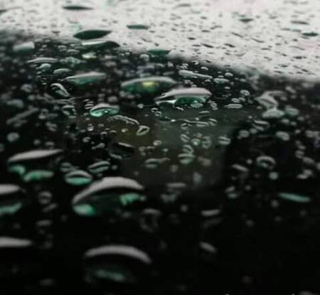 - بارش کے ساز پہ آنسوؤں نے بھی رقص کیا ہوگا...

- 🍁🍁