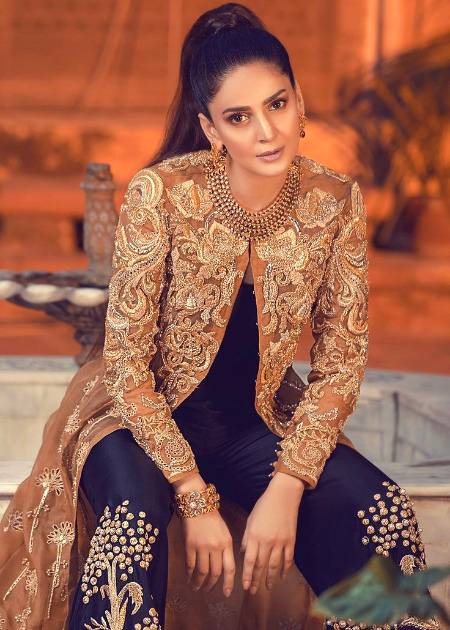 Saba Qamar Born: April 5, 1984 (age 36 years), Hyderabad
Height: 1.66 m
Nationality: Pakistani
Nominations: Lux Style Award for Best TV Actress (Terrestrial), more
Awards: Lux Style Award for Best TV Actress - Viewer's Choice