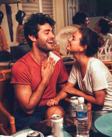 "غصے کا بہت تیز ہوں😊😏
لیکن محبت انتہا کی کرتا ہوں😍❤💯"

Smart❤🔥