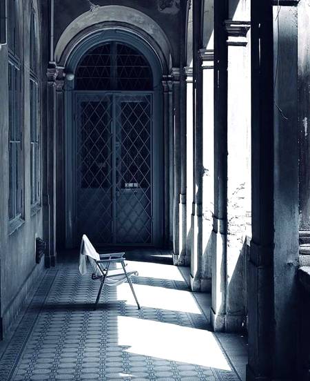 احتراماً آداس رہتے ہیں
ورنہ ہم بھول گئے ہیں اُن کو