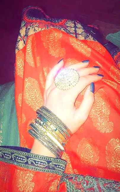 کیا کها عشق کر بیٹھے ھو...😮😮
ٹھیک ھے خیر مناؤ اپنی....😐😏