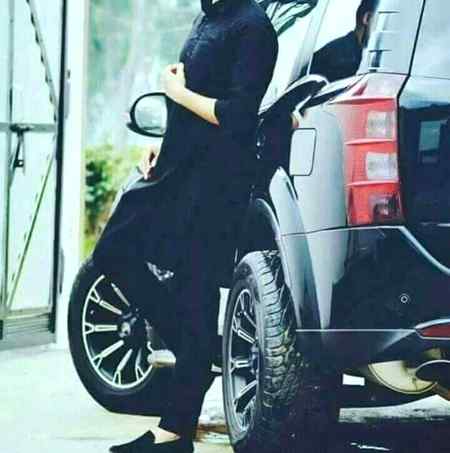 ہوگا مشہور حسن شہزادیوں کا زمانے میں 

مگر 
کالا سوٹ پہن کر ہم بھی کمال لگتے ہیں 😎
