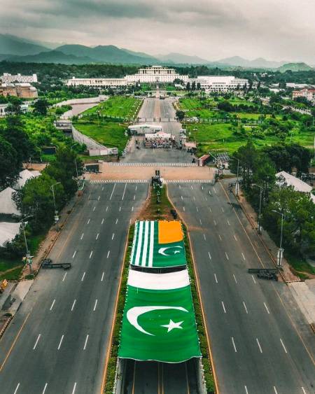 Jishn-e-Azaadi Mobarak Ho Advance Mey Mere Pakistanio 💕💕😙😙💕💕
Proud To Be A Pakistani
