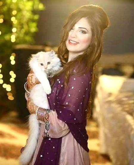 روک لیتے ہیں شریعت کے تقاضے ورنہ ____!!❤


میں تیرا ذکر ہر ذکر سے افضل کر دوں____!!❤