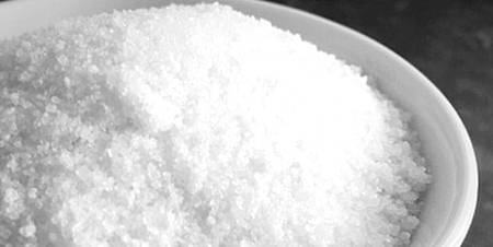 ✒️ *کوئی بھی آپ کی بےچینی کو دور نہیــں کر سکتا لوگ صرف اسے جاننے کے شوقین ھوتے ہیــــں ، اسلیے اپنی پریشانیاں اور اپنے مسائل ھر ایک سے مت بیان کریں کیونکہ ھر گھر میں مرہم ھو یا نہ ھو نمک ضرور ھوتا ھے.!*