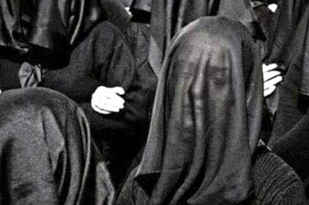 یعنی کوئی بڑا خسارہ تھا 
سارا گاؤں گلے ملا مجھ سے