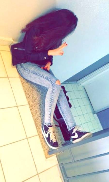 Nayab baby ksi ko ab mooh ni lgna un ko ab pta chle tum kia ho 😏 jo khod ko 30 Mar khan smjhte hain 😏 .g8