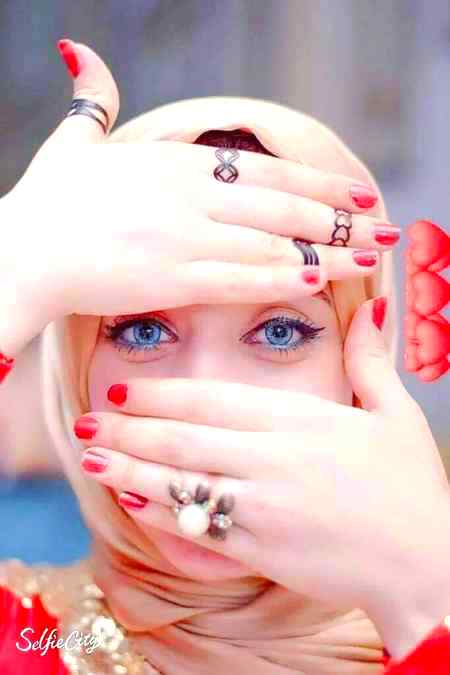 گزر تو جائیں گی تیرے بغیر بھی لیکن 
بہت اداس بہت بے قرار گزرے گی!!
😔