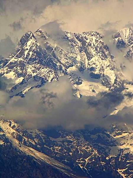 Amazing 👌🏻 cloudy mountains in Mankial valley SAWAT ✨✨
