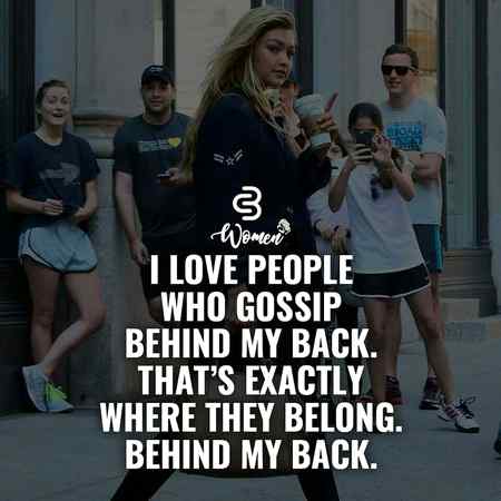 دنیا گول ہے 🌎

یہاں سب کے ڈبل رول ہے😏😏
(＠_＠;)(^_^メ)