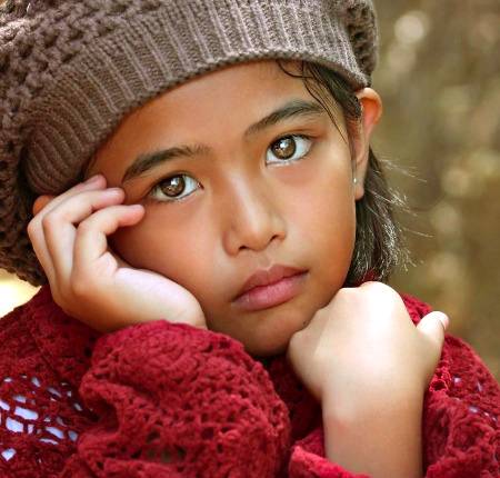 Innocence and hope with kind and thoughtful eyes...💕