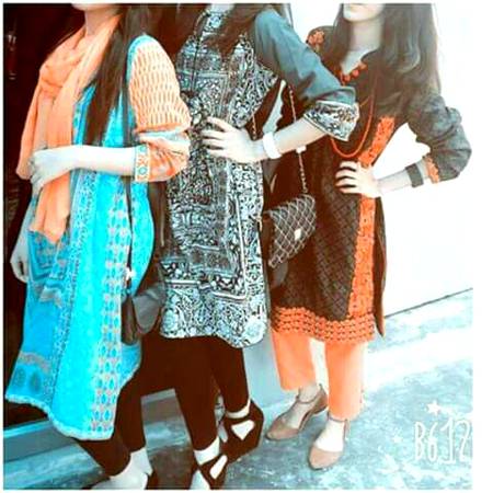 Wid frndss pagal....