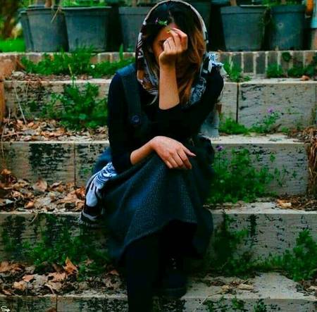 ﮐﺒﮭﯽ ﮐﺒﮭﯽ “ ﺧﻮﺩ ” ﺳﮯ ﺑﮭﯽ
“ ﻣﻌﺎﻓﯽ ” ﻣﺎﻧﮕﻨﮯ ﮐﻮ “ ﺟﯽ ” ﭼﺎﮨﺘﺎ ﮨﮯ
ﮐﯿﻮﻧﮑﮧ ﺍﻧﺠﺎﻧﮯ ﻣﯿﮟ ﺍﻧﺴﺎﻥ ﺍﭘﻨﯽ
“ ﺫﺍﺕ ” ﮐﮯ ﺳﺎﺗﮫ ﺑﮩﺖ ﺳﯽ
“ ﻧﺎﺍﻧﺼﺎﻓﯿﺎﮞ ” ﮐﺮ ﺟﺎﺗﺎ ﮨﮯ