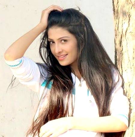 Ayeza khan