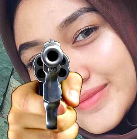 Ayesha lot ao plz🙏😭