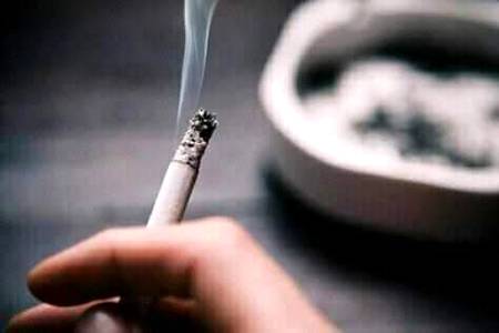 زندگی منہ بنائے پھرتی ہے سرکار
جیسے حالات میرے بس میں ہو۔