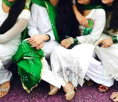 MéRy YaRá Téri Yáâriyan.💜